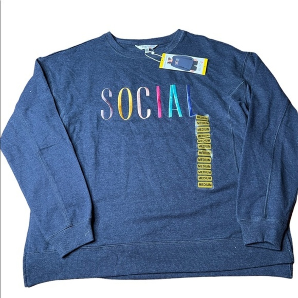 Wild Fox long sleeve statement sweatshirts color navy size medium
